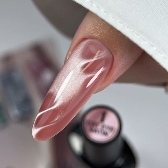 Гель-лак сатинова кішка Crooz №01 Satin Cat (перламутрово-рожевий) 8мл