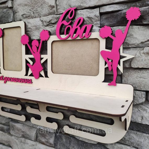 Медальниця з фоторамкою і полицею для кубків Дерев'яний тримач для медалей Органайзер для нагород Черлідінг | Зображення 2