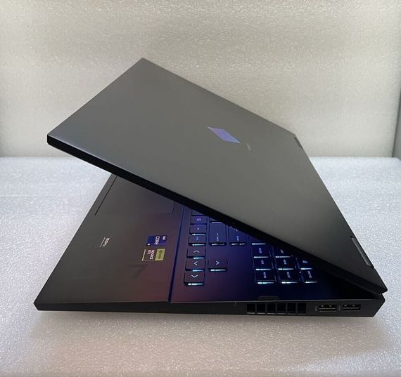 Игровой ноутбук Б-класс HP Omen 17t-cm200 / 17.3" (2560x1440) IPS / Intel Core i9-13900HX (24 (32) ядра по 3.9 - 5.4 GHz) / 16 GB DDR5 / 512 GB SSD / nVidia GeForce RTX 4080, 12 GB GDDR6, 192-bit / WebCam б/у | Зображення 5