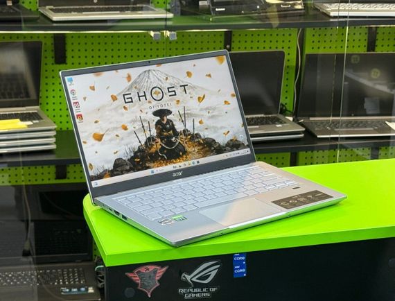 Игровой ноутбук Acer Swift X SFX14-41G / 14" (1920x1080) IPS / AMD Ryzen 5 5600U (6 (12) ядер по 2.3 - 4.2 GHz) / 8 GB DDR4 / 512 GB SSD M.2 / nVidia GeForce RTX 3050, 4 GB GDDR6, 128-bit / WebCam / Win 11 Home б/у | Зображення 2