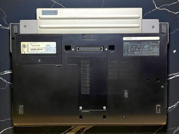 Ноутбук Б-класс Dell Latitude E4310 / 13.3" (1366x768) TN / Intel Core i5-520M (2 (4) ядра по 2.4 - 2.93 GHz) / 4 GB DDR3 / 250 GB HDD / Intel HD Graphics / WebCam б/у | Зображення 5