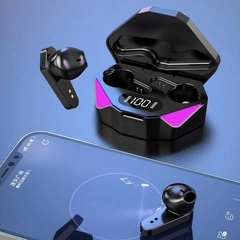 Бездротові ігрові навушники X 15 з RGB LED підсвічуванням та шумоподавленим | Зображення 1