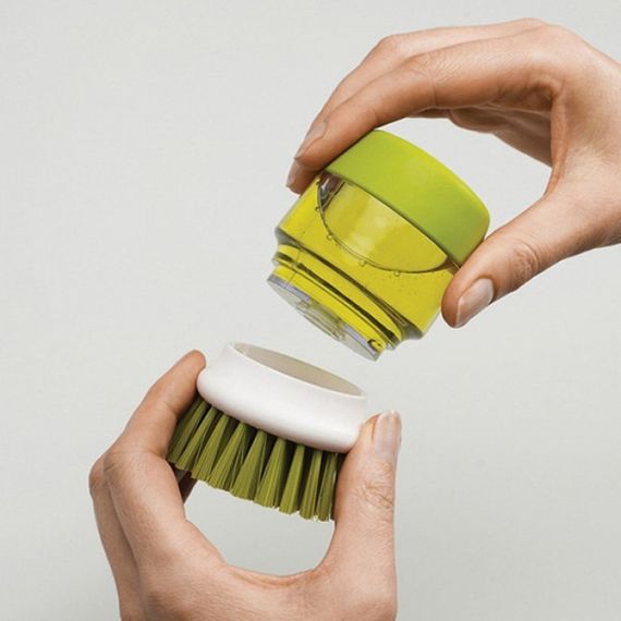 Щітка для миття посуду з дозатором для миючого засобу Soap Brush | Зображення 3