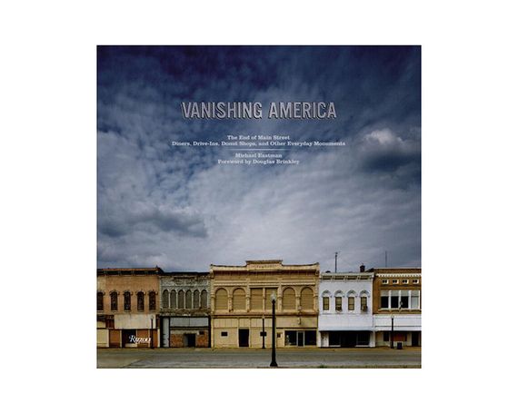 Фотоальбоми відомих фотографів архітектуру книга робіт Майкла Істмена Michael Eastman. Vanishing America