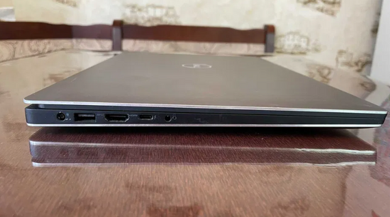 Игровой ноутбук Dell XPS 9570 / 15.6" (1920x1080) IPS / Intel Core i7-8750H (6 (12) ядер по 2.2 - 4.1 GHz) / 16 GB DDR4 / 256 GB SSD / nVidia GeForce GTX 1050 Ti, 4 GB GDDR5, 128-bit / WebCam б/у | Зображення 6