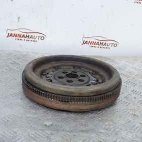 Маховик двигуна 2.0 TDI Volkswagen Golf Passat B6 Touran демпфер зчеплення Фольксваген 03G105266Q