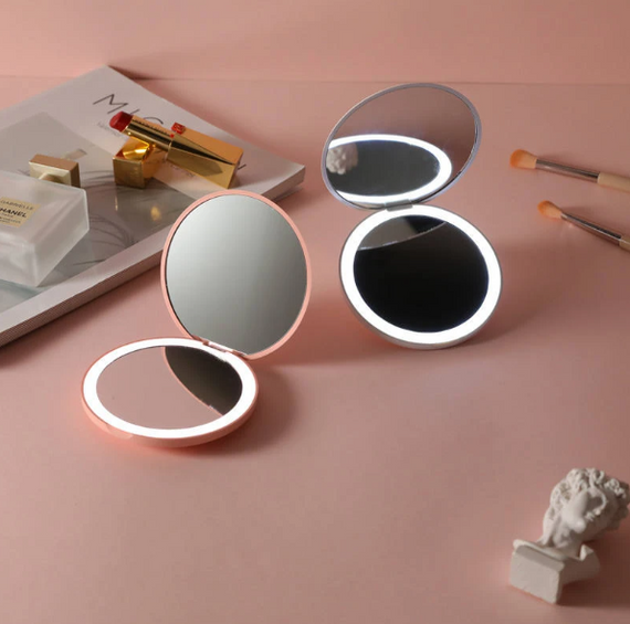 Карманное круглое зеркало для макияжа с LED подсветкой Pocket Mirror USB | Зображення 3