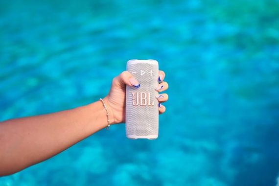 Портативна акустика JBL Grip White (JBLGRIPWHT) | Зображення 9