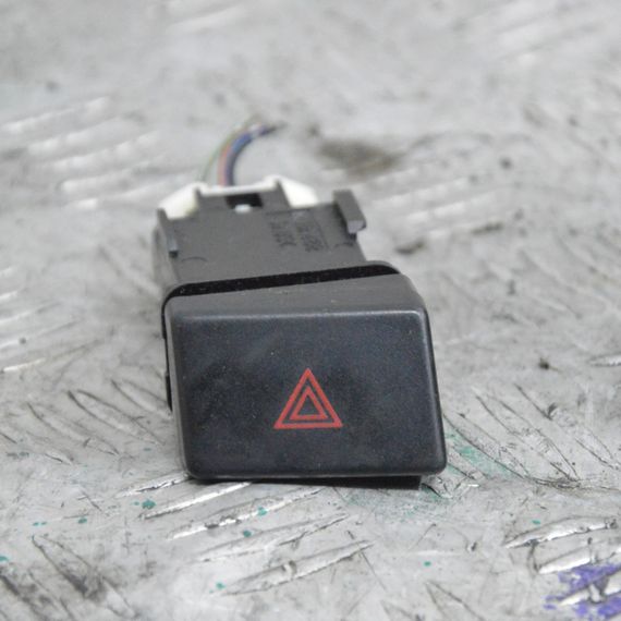 Кнопка аварійки Mazda 5 2005-2010 Вмикач аварійної сигналізації Мазда 5 15A468