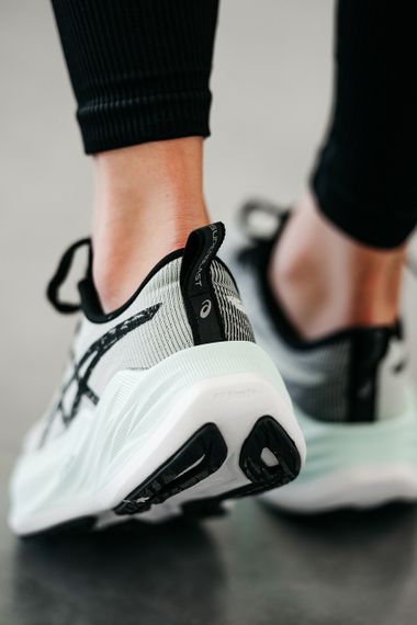 Кросівки Asics Superblast весна / літо / осінь 1395 39 - 25 см | Зображення 2