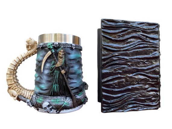 Подарунковий набір Кухоль 3 Підземний 579 і Блокнот 3 «Книга, що дивиться у відповідь» | Зображення 1