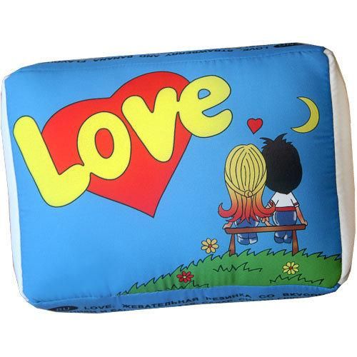 Подушка у формі жуйки "Love is" XXL (синя)