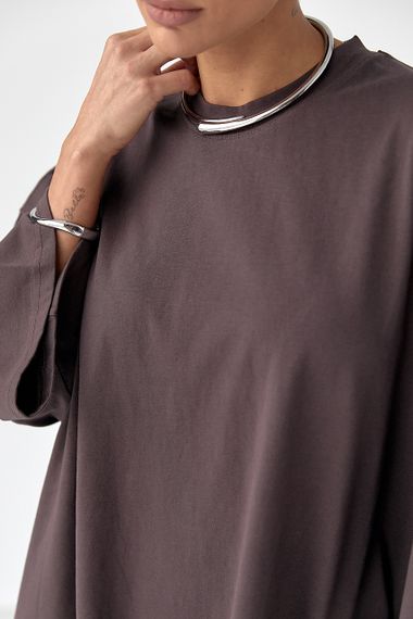 Жіноча футболка оверсайз із декоративним швом на спині - коричневий цвет, ONE SIZE (є розміри) | Зображення 3