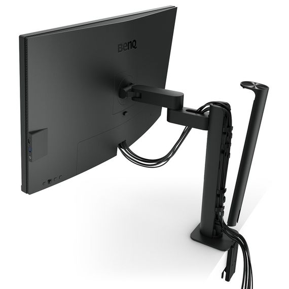 TFT 31.5" BenQ PD3205UA, IPS, 4K UHD, 99% sRGB, HDMI, DP, USB-С, USB-hub, HAS, колонки, темно- сірий | Зображення 7