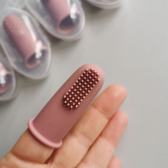 Силіконова зубна щіточка гризунець колір Blush