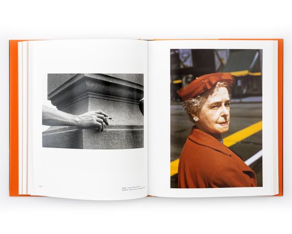 Подарочная книга для фотографов Vivian Maier: A Photographer Found (Итальянский язык) книги по фотографии | Зображення 6