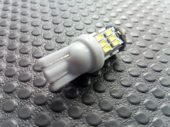 Лампа світлодіод б/ц 12V W5W T10 30SMD (30 х 15) Кераміка біла | Зображення 1