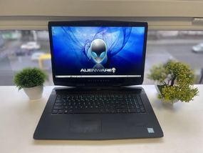 Ноутбук Alienware M17 17.3" FHD Gaming 16/256 SSD i7 Nvidia RTX 2060 6 GB