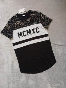 Футболка чоловіча Jack & Jones чорно-біла L