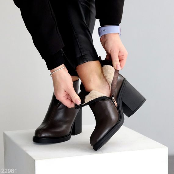 Шикарні черевики ботильйони натуральна шкіра колір Горький Шоколад | Зображення 4