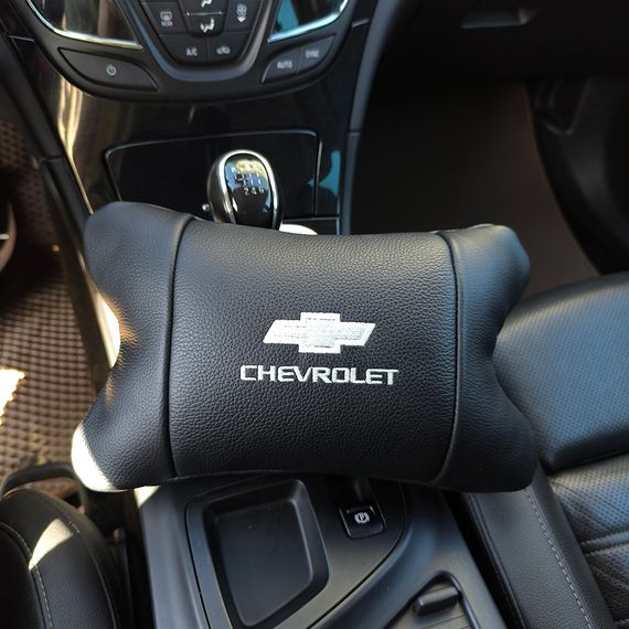 Подушка з логотипом бренду Chevrolet Шевроле, Автоподушка подарунок, Подушка під голову для поїздок AU-23 | Зображення 2