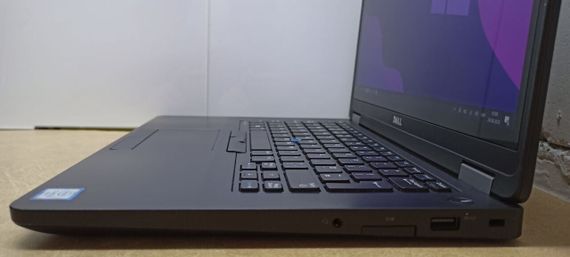 Ноутбук Б-класс Dell Latitude E5470 / 14" (1920x1080) TN / Intel Core i5-6440HQ (4 ядра по 2.6 - 3.5 GHz) / 8 GB DDR4 / 256 GB SSD / Intel HD Graphics 530 / WebCam б/у | Зображення 6