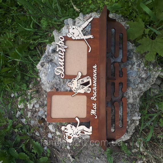 Медальниця з фоторамкою і полицею для кубків Дерев'яний тримач для медалей Органайзер для нагород хокей | Зображення 5