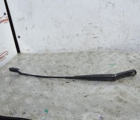 Повідець двірника передній правий Volkswagen Passat B6 2005-2010 Важіль склоочисника Фольксваген 3C1955410B