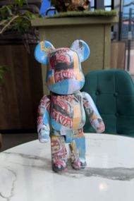 Bearbrick Jean-Michel Basquiat дизайнерська статуетка ведмідь Беарбрік 28 см  bs004 блакитний