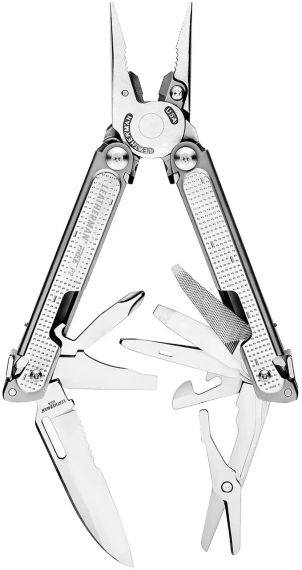 Мультитул Leatherman 832638 Free P2 Silver + чохол