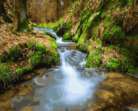 Водоспад серед гір