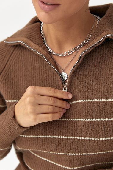 Короткий в'язаний светр у смужку із блискавкою на горловині - коричневий цвет, ONE SIZE (є розміри) | Зображення 3