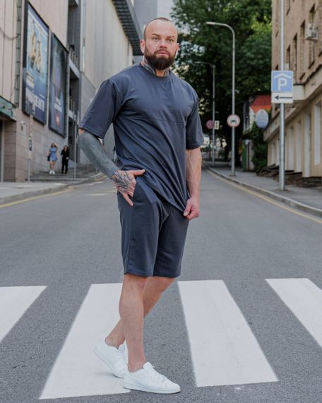 Мужской летний костюм оверсайз с шортами и футболкой BD0023 цвет графит, размер S | Зображення 2