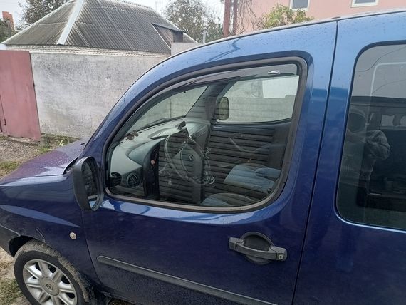 Ветровики вставные (2 шт, HIC) для Fiat Doblo II 2005-2010 гг | Зображення 1