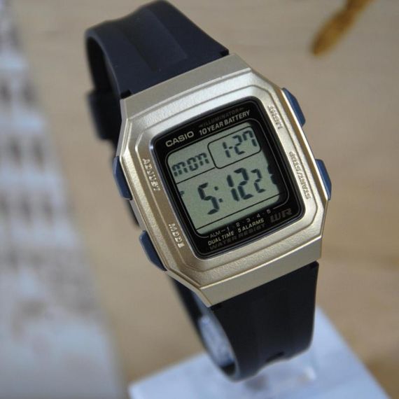 Чоловічі стильні кварцові годинники електронні оригінальні Casio Collection F-201WAM-9AVEF | Зображення 3