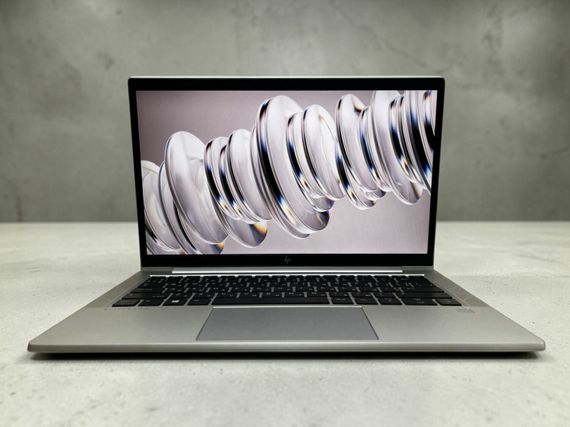 Ультрабук Б-класс HP EliteBook 835 G7 / 13.3" (1920x1080) TN / AMD Ryzen 5 PRO 4650U (6 (12) ядер по 2.1 - 4.0 GHz) / 4 GB DDR4 / 120 GB SSD / AMD Radeon RX Vega 6 Graphics / WebCam б/у | Зображення 1