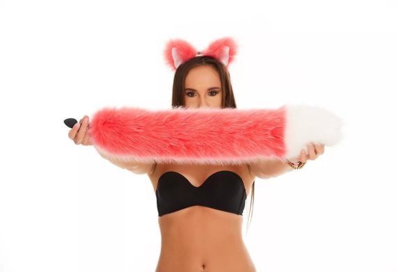 Анальний хутряний хвіст без пробки, Яскраво-рожевий з білим кінчиком, OKOVA 60 см. sexstyle | Зображення 4