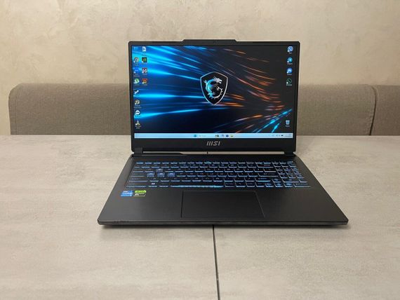 Игровой ноутбук MSI Cyborg 15 A12VE / 15.6" (1920x1080) IPS / Intel Core i5-12450H (8 (12) ядер по 3.3 - 4.4 GHz) / 16 GB DDR5 / 512 GB SSD M.2 / nVidia GeForce RTX 4050, 6 GB GDDR6, 96-bit / WebCam б/у + Подарок Проводная мышь / USB | Зображення 1
