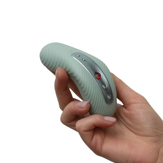 Накладний вібратор Fun Factory LAYA III sage green, ефект постукування пальцем | Зображення 8