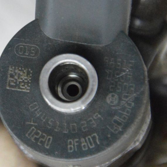 Форсунка 1.6 MZ-CD / DDiS Mazda 2 3 Suzuki SX4 (Мазда Сузукі) 0445110239 | Зображення 1