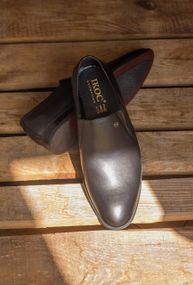 Шкіряні черевики на гумці 41 розмір