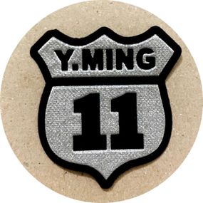 Нашивка на одяг (термо) Yao Ming 53*63 мм Срібляста
