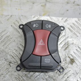 Блок кнопок в торпедо Fiat Doblo 2000-2010 Кнопка аварійної сигналізації Фіат Добло 7354198620E