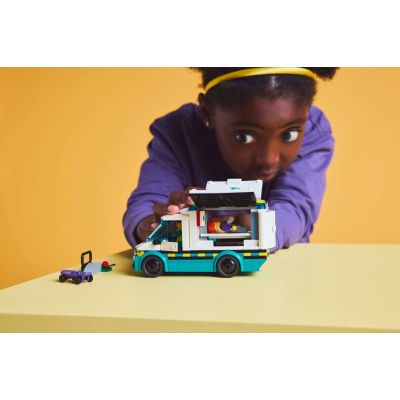 Конструктор LEGO City Скорая помощь (60451) | Зображення 1