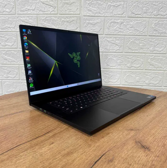 Ноутбук Razer Blade 15 RZ09-0421 2K IPS 240Hz i7 12800H 16Gb SSD 1Tb RTX 3060 Б/В | Зображення 2