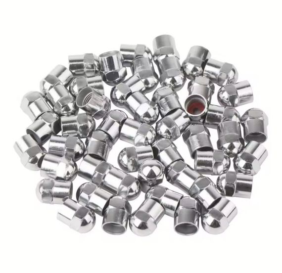 Хромовані ковпачки на колесах