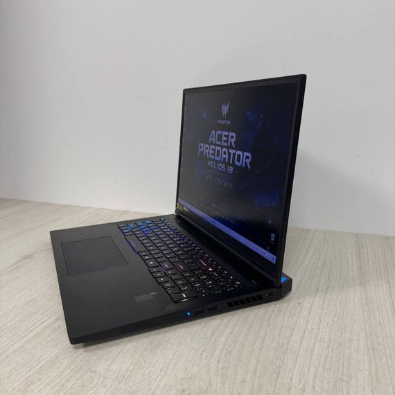 Ігровий ноутбук Б-клас Acer Predator Helios 18 PH18-72 / 18" (2560x1600) IPS / Intel Core i9-14900HX (24 (32) ядра по 2.2 - 5.7 GHz) / 32 GB DDR5 / 1000 GB SSD / nVidia GeForce RTX 4090, 16 GB GDDR6, 256-bit / WebCam б/в | Зображення 5