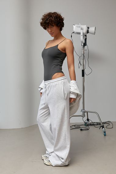 Жіноче трикотажне боді на бретелях - темно-сірий цвет, ONE SIZE (є розміри) | Зображення 1