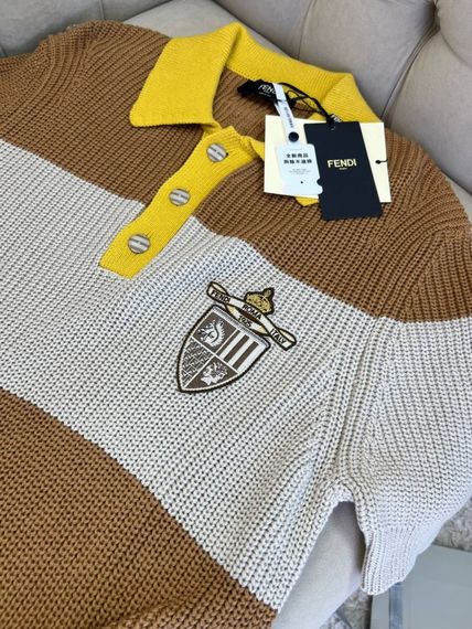 Трикотажне поло Fendi коричневого кольору f732 | Зображення 1