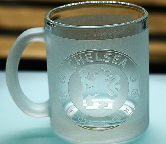 Скляна чашка 320 мл ФК  Челси Chelsea з гравіюванням подарунок для фаната  футбольна кружка
